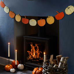 Picture of Gold Foiled Pumpkin Garland
