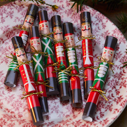 Picture of Nutcracker Saucer Crackers