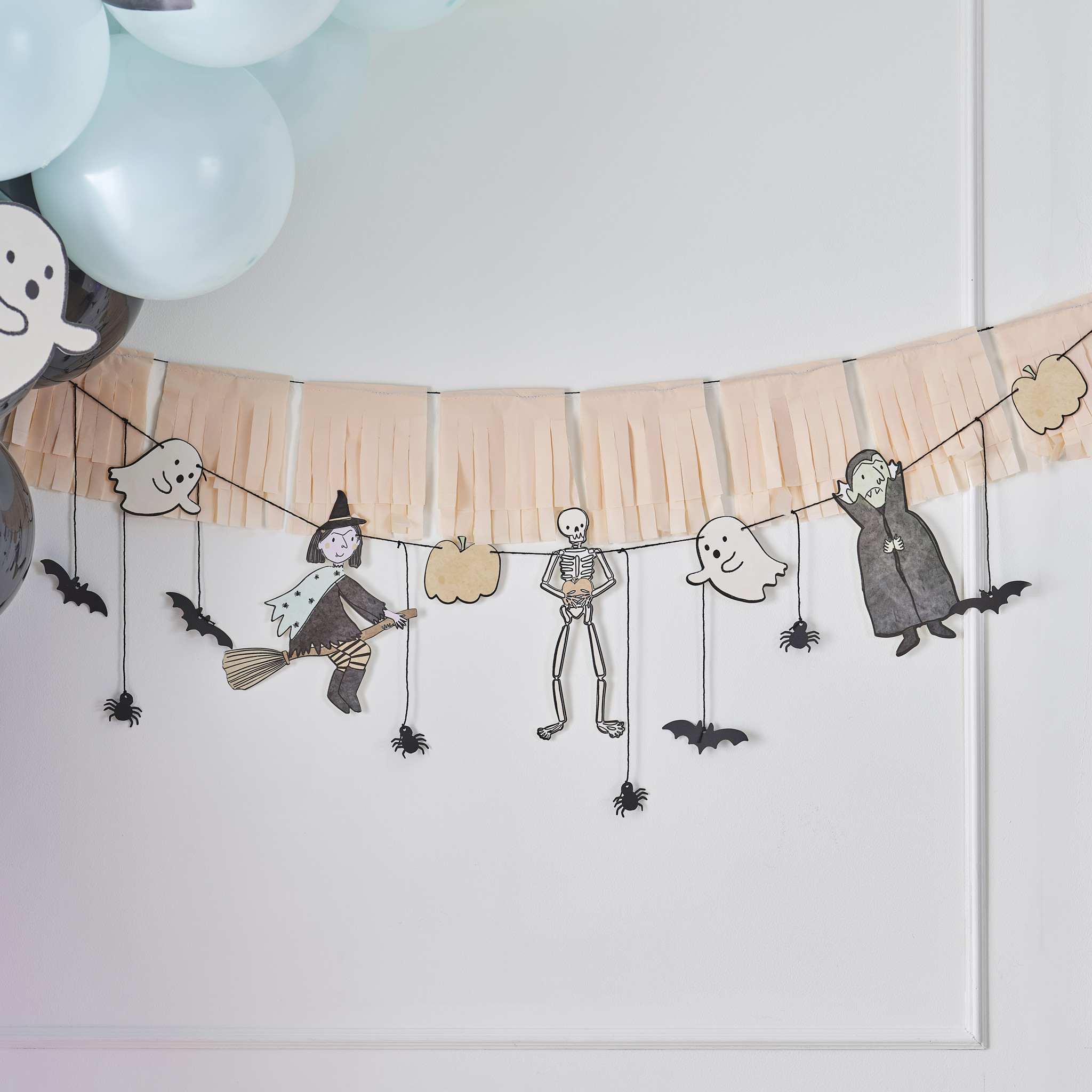 Picture of Halloween Bunting & Tassel Garland